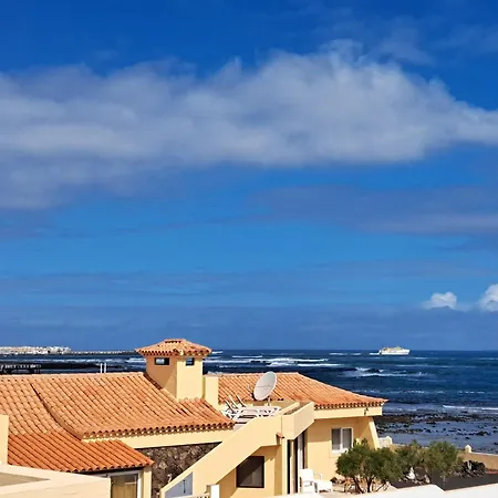 Rayo Azul, Piscina, Wifi, Vista Al Mar فيلة